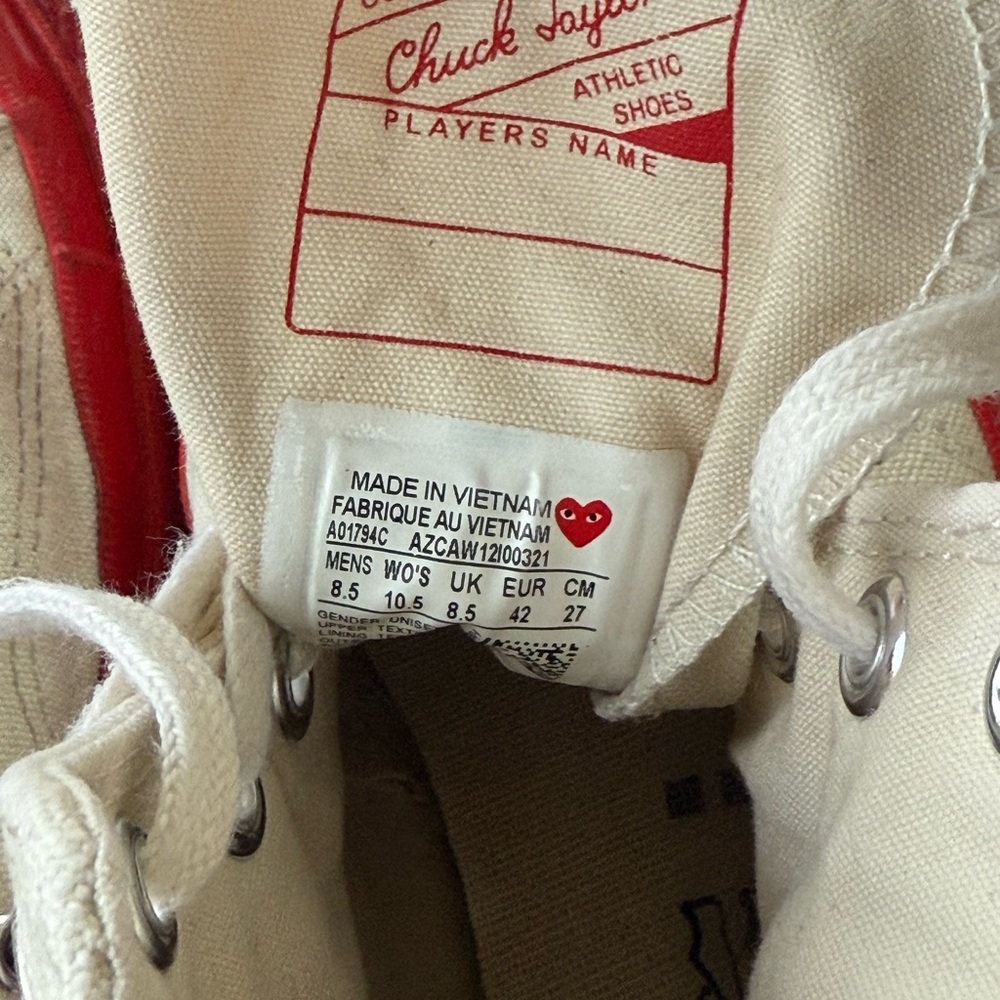 Sneakers with Red Heart Design - Picture 12 of 12